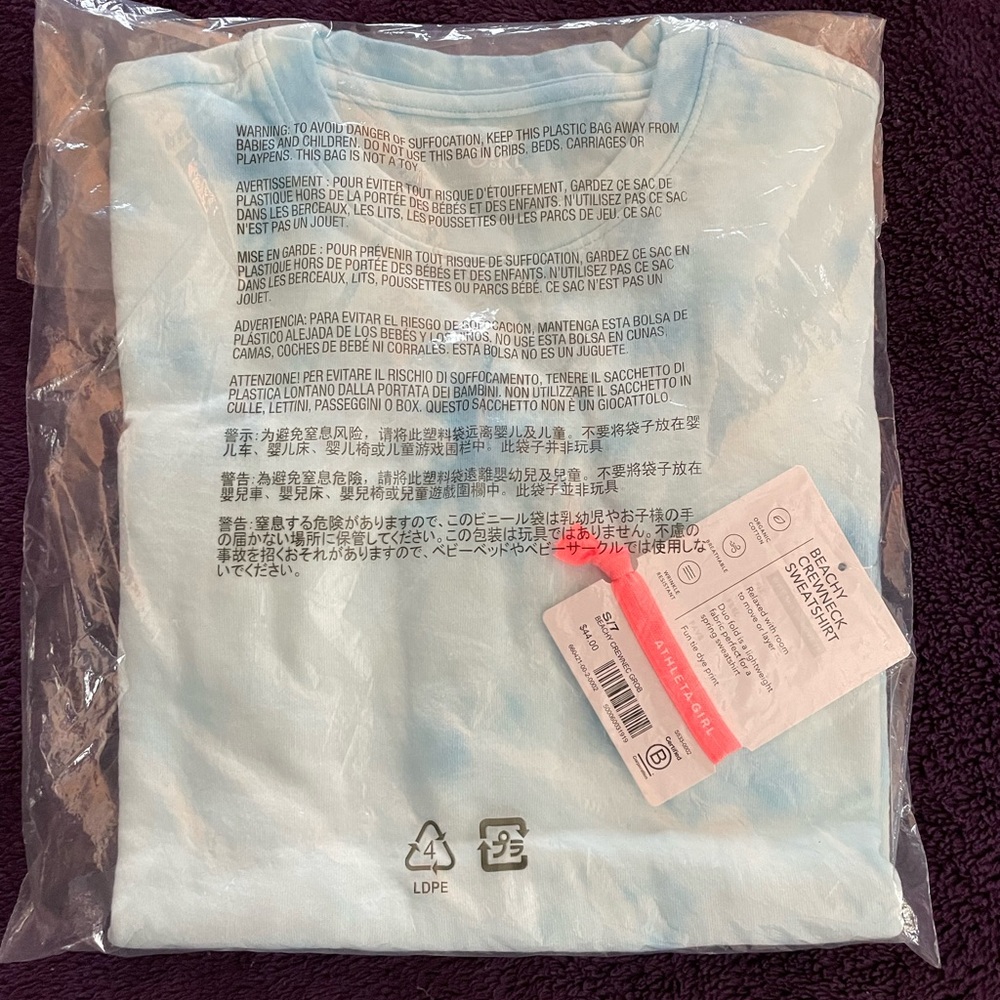 NWT Athleta Girl beachy crewneck sweatshirt.